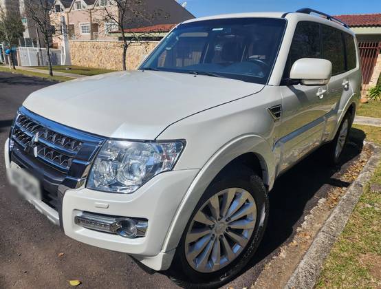 MITSUBISHI PAJERO 3.2 HPE 4X4 7 LUGARES 16V TURBO INTERCOOLER DIESEL 4P AUTOMÁTICO